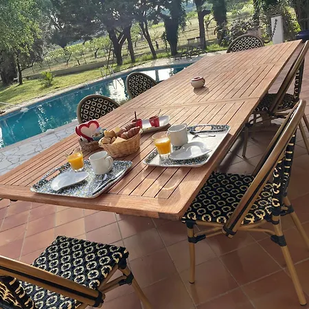 Le Chene Et L'eau Bed & Breakfast