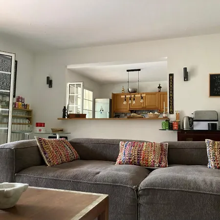 Le Chene Et L'eau 3*